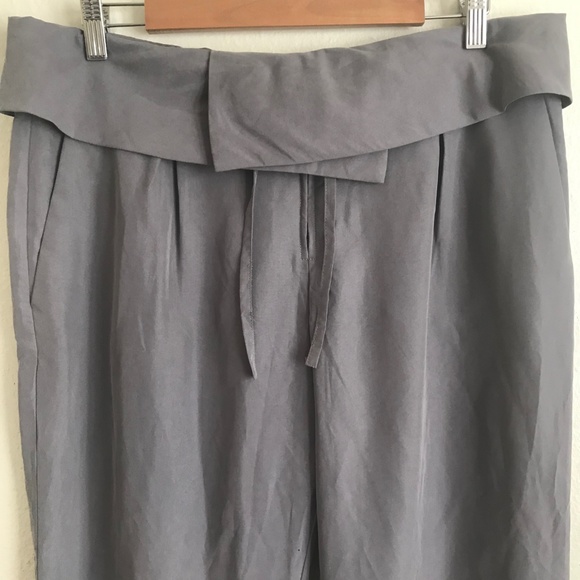 Banana Republic Monogram Gray Foldover Waistband Pants - New With Tags NWT - Picture 3 of 8